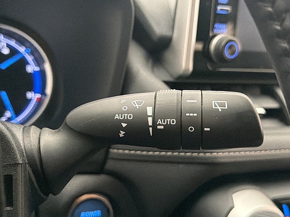 Toyota RAV4 27 of 30