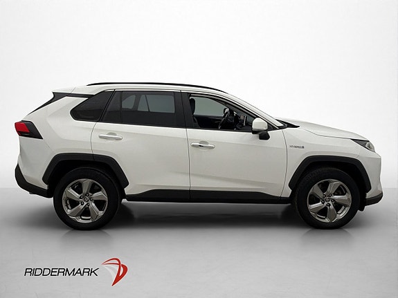 Toyota RAV4 9 of 30