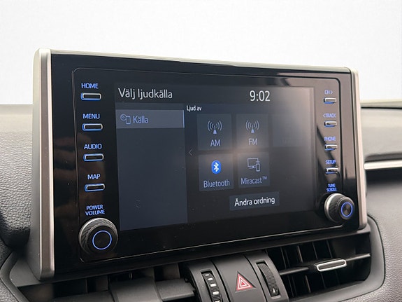 Toyota RAV4 23 of 30