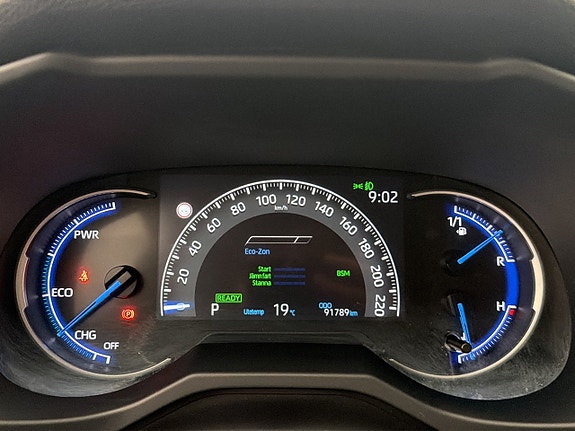 Toyota RAV4 19 of 30