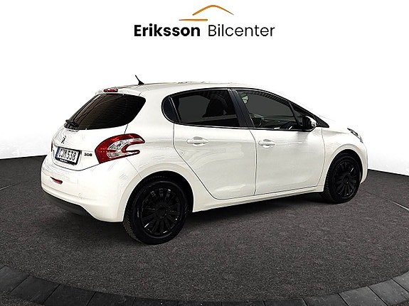 Peugeot 208 5 of 23