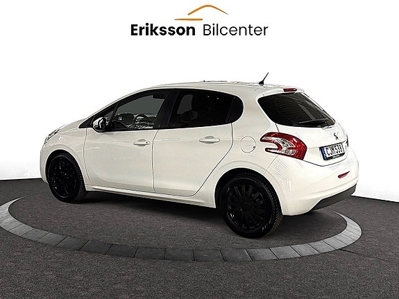 Peugeot 208 4 of 23