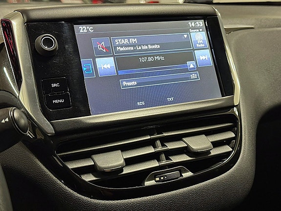 Peugeot 208 21 of 23