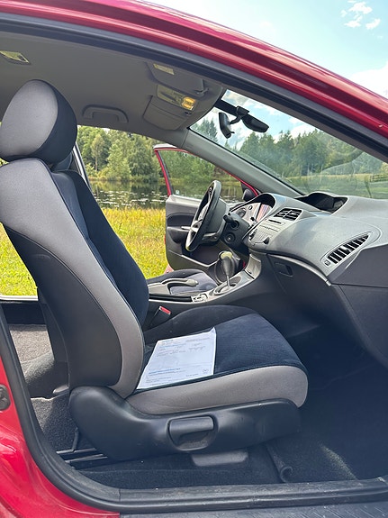 Honda Civic 10 of 17