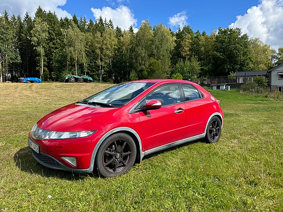 Honda Civic 2 of 17