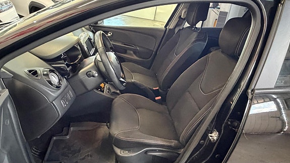 Renault Clio 10 of 10