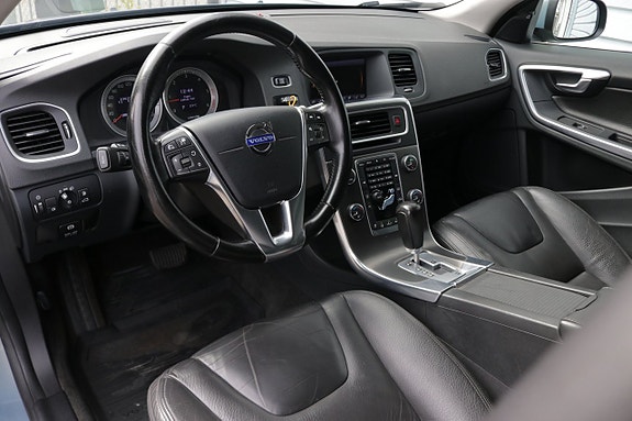 Volvo V60 6 of 17