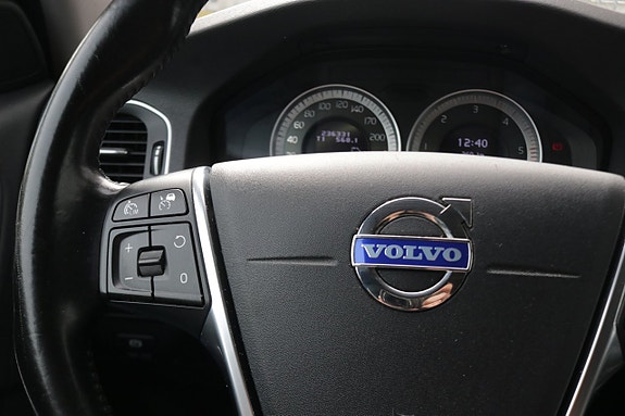 Volvo V60 13 of 17