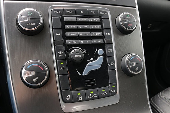Volvo V60 14 of 17