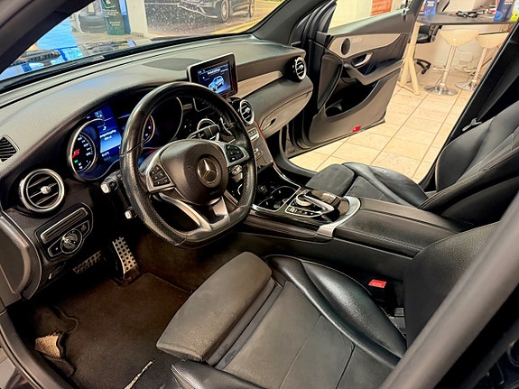 Mercedes-Benz GLC220 d 9 of 16