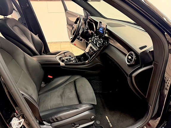 Mercedes-Benz GLC220 d 14 of 16