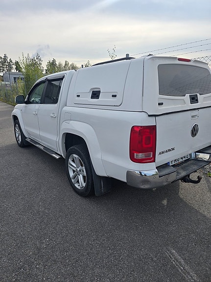 Volkswagen Amarok 3 of 16