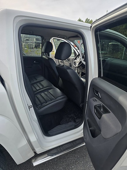 Volkswagen Amarok 12 of 16