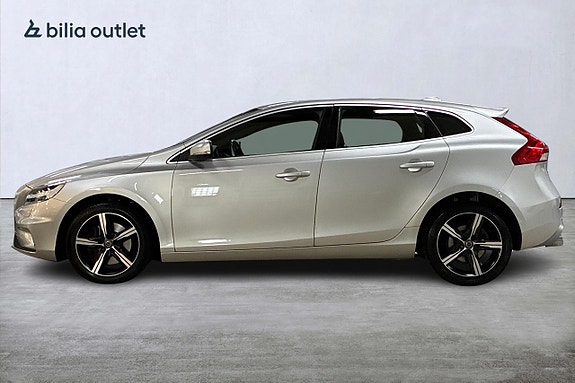 Volvo V40 9 of 26