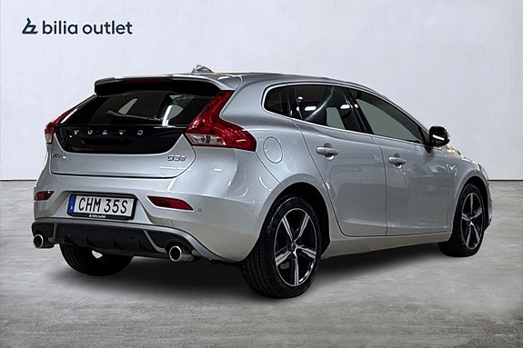 Volvo V40 6 of 26