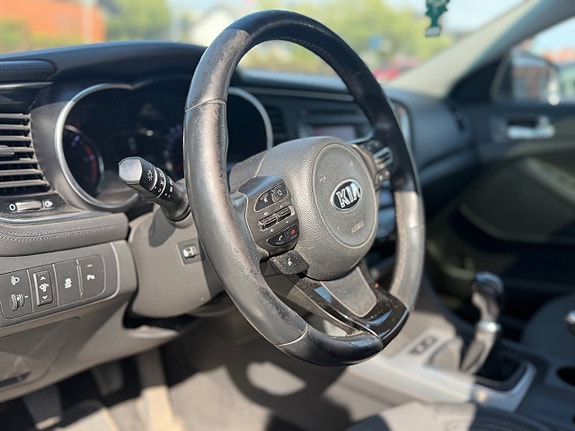 Kia Optima 10 of 13