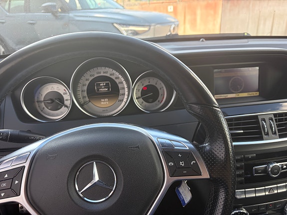 Mercedes-Benz C180 5 of 10