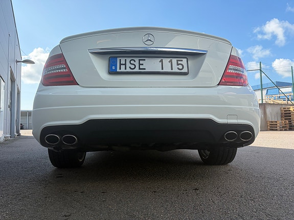 Mercedes-Benz C180 4 of 10