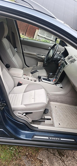 Volvo V50 7 of 11