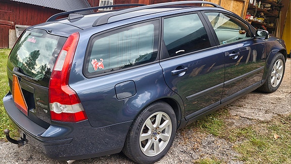 Volvo V50 4 of 11
