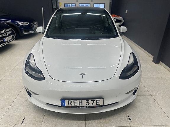Tesla Model 3 3 of 22
