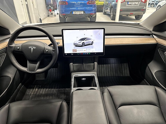 Tesla Model 3 15 of 22