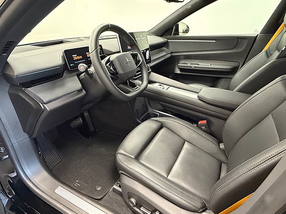 Polestar 4 7 of 22