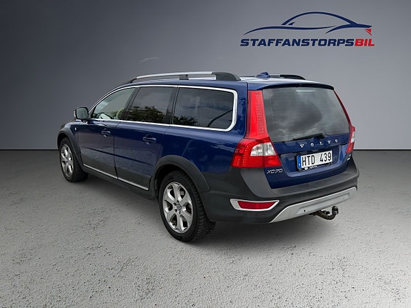 Volvo XC70 7 of 13