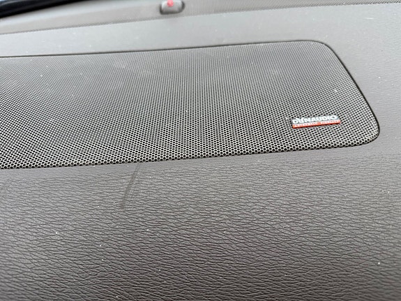 Volvo XC70 12 of 13
