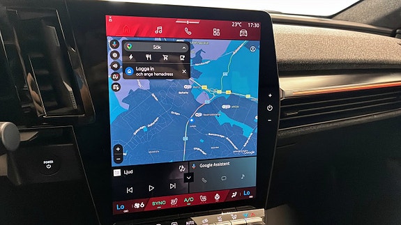 Renault Scenic E-Tech 18 of 25