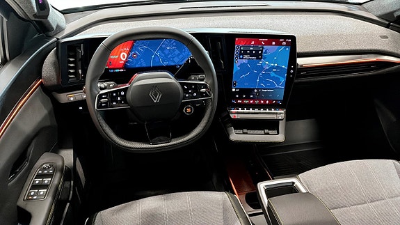 Renault Scenic E-Tech 12 of 25