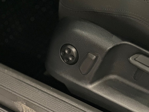 Volkswagen Passat 17 of 21