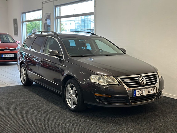 Volkswagen Passat 7 of 21