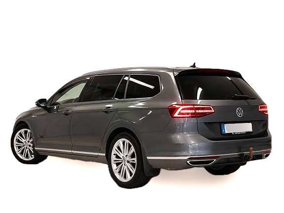 Volkswagen Passat 4 of 13