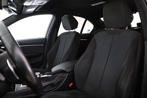 BMW 320 12 of 23