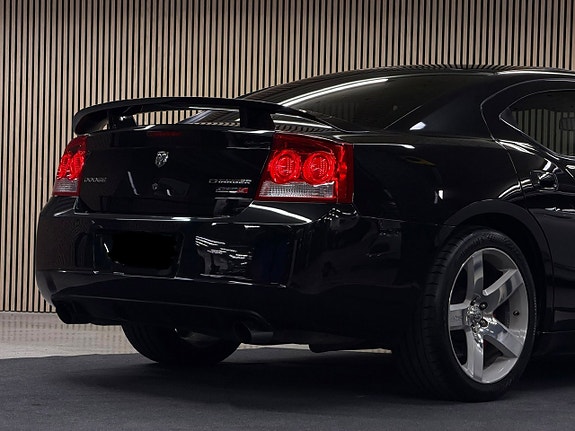 Dodge Charger 9 of 28