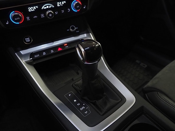 Audi Q3 17 of 25