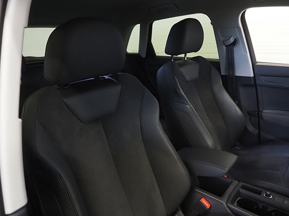 Audi Q3 11 of 25