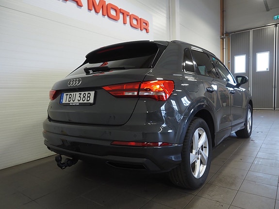 Audi Q3 7 of 25