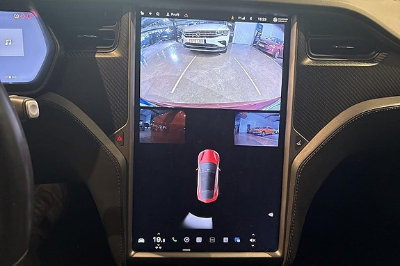 Tesla Model S 15 of 19