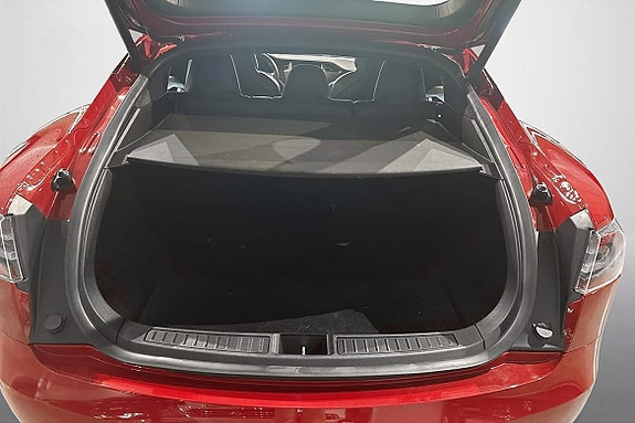Tesla Model S 10 of 19