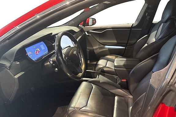 Tesla Model S 7 of 19
