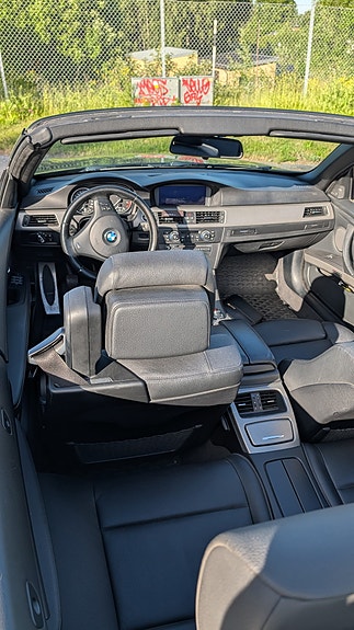 BMW 325d 5 of 8