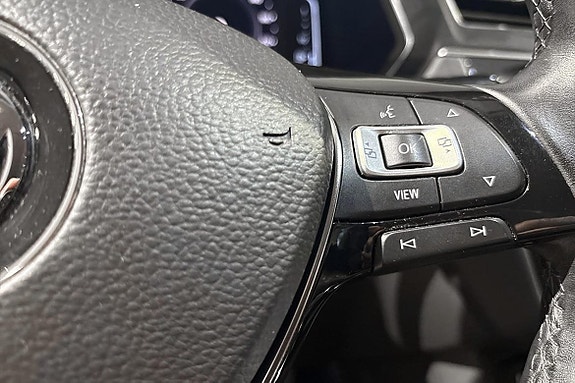 Volkswagen Tiguan Allspace 14 of 19