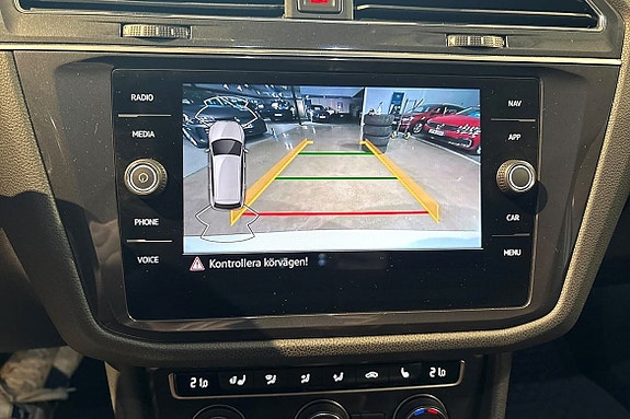 Volkswagen Tiguan Allspace 15 of 19