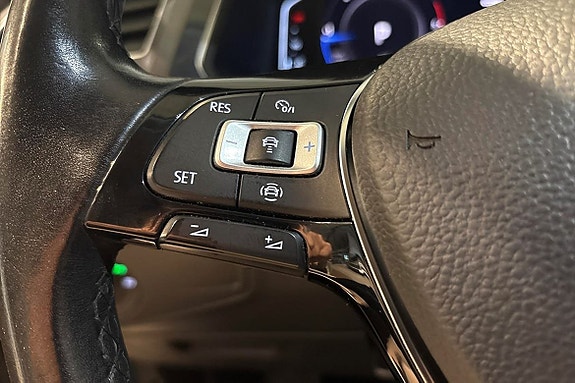Volkswagen Tiguan Allspace 13 of 19