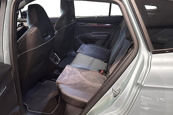 Skoda Enyaq 8 of 23