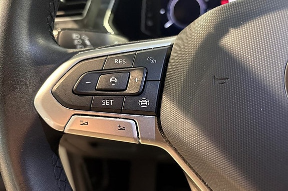 Volkswagen Tiguan 14 of 21