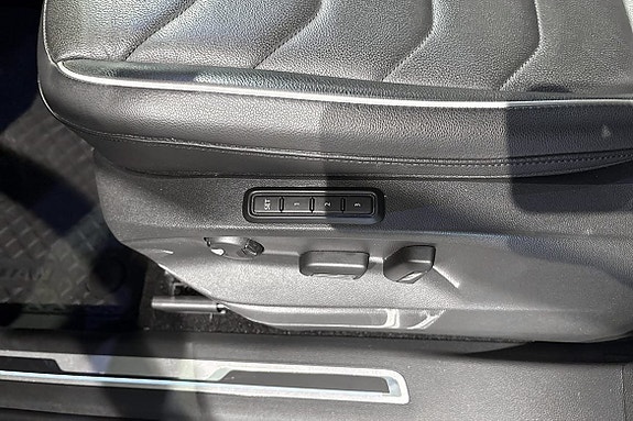 Volkswagen Tiguan 18 of 21