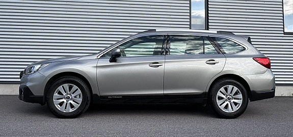 Subaru Outback 2 of 21